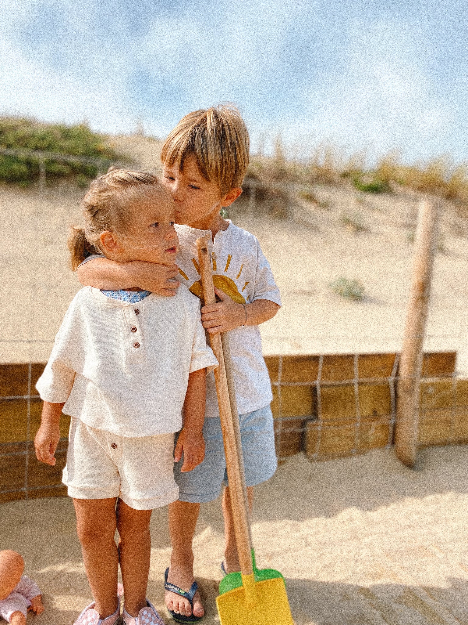 mimitika-duo-babytika-spf50-lait-solaire-pinceau-visage-enfant image 5