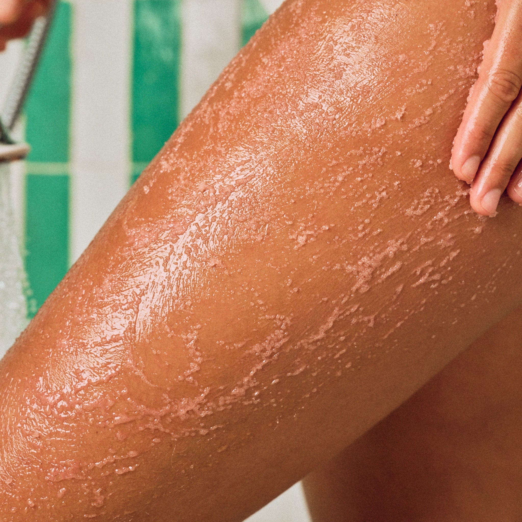 mimitika-gommage-corps-exfoliant-sel-marin-et-sel-d-epsom image 4